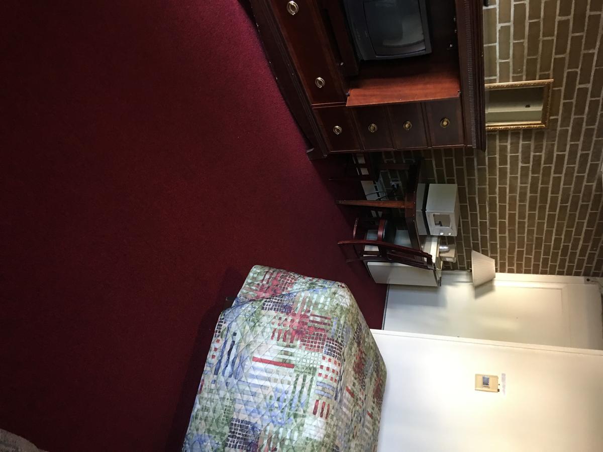 Lancaster Motor Inn Екстер'єр фото